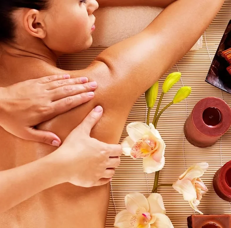 A relaxing shoulder massage during a wellness session